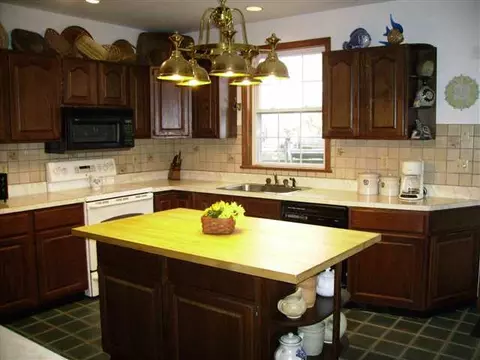 95 Beacon Rd, Glenmont, NY 12077 photo 4