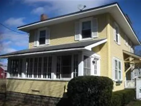 54 Hamilton Ave, Corinth, NY 12822 photo 3