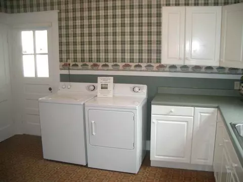 1092 Keyes Ave, Schenectady, NY 12309 photo 10