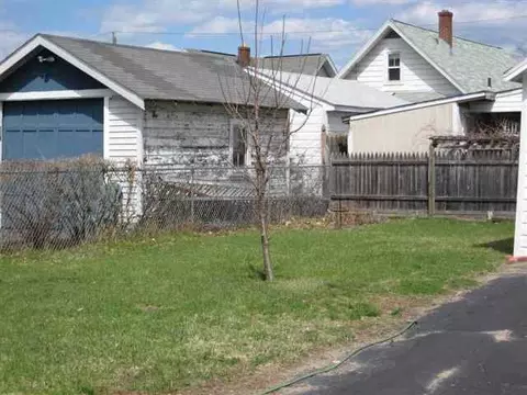 1425 Woolsey St, Schenectady, NY 12303 photo 3
