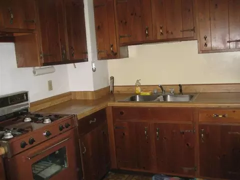 1425 Woolsey St, Schenectady, NY 12303 photo 6