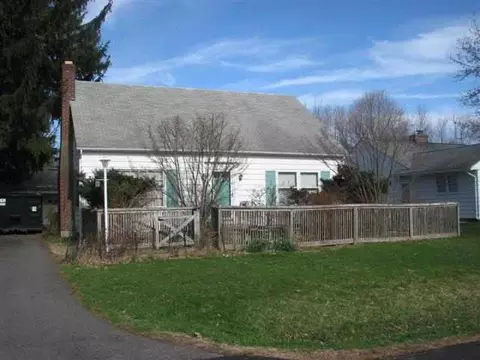 9 Morningside Dr, Delmar, NY 12054 photo 1