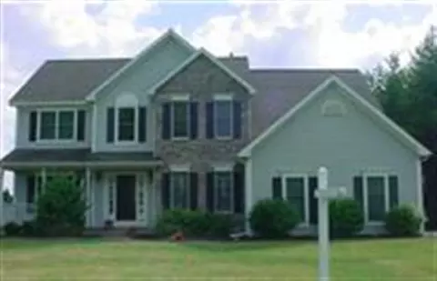 55 Gullane Dr, Slingerlands, NY 12159 photo 1