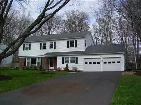 25 Carstead Dr, Slingerlands, NY 12159 photo 1