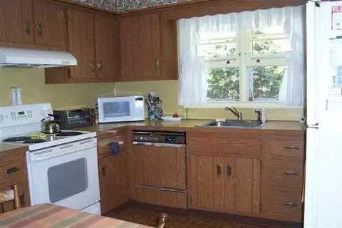 243 Murray Ave, Delmar, NY 12054 photo 4