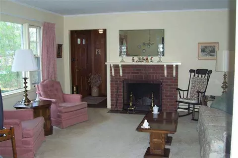 243 Murray Ave, Delmar, NY 12054 photo 2