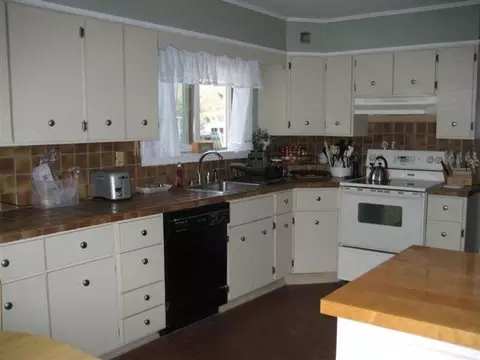 122 Scribner Ave, Middleburgh, NY 12122 photo 5