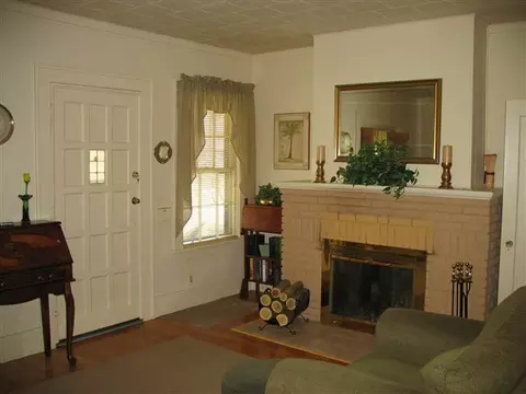 1157 Keyes Ave, Schenectady, NY 12309 photo 2