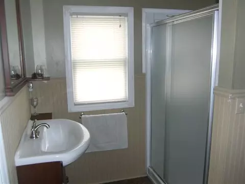 183 Ward Ave, Schenectady, NY 12304 photo 8