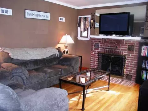 19 Corlaer Ave, Schenectady, NY 12304 photo 3