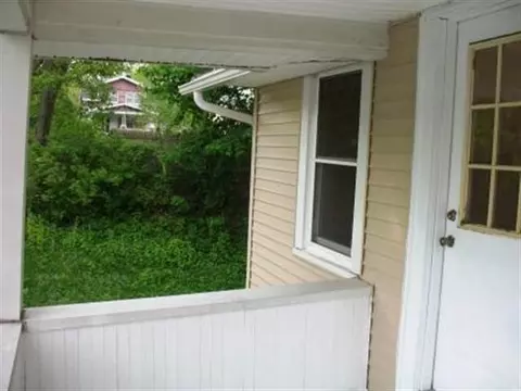5 Parker Rd, Schenectady, NY 12304 photo 3