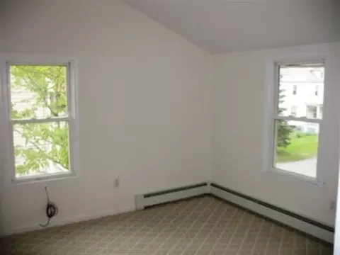 5 Parker Rd, Schenectady, NY 12304 photo 9
