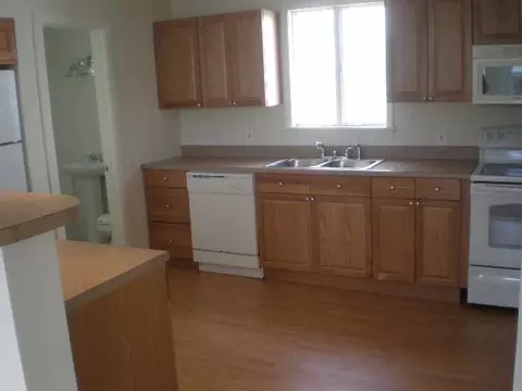 266 Cherry St, Schenectady, NY 12306 photo 2