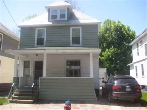1860 Becker St, Schenectady, NY 12304 photo 1