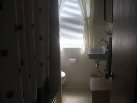1860 Becker St, Schenectady, NY 12304 photo 9