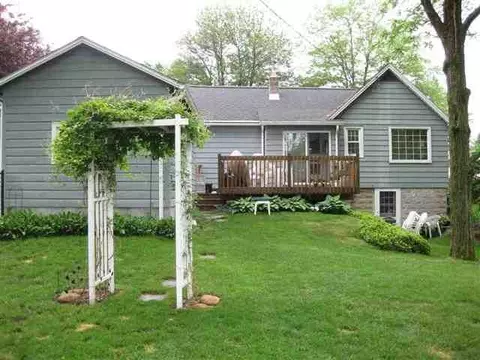 16 Brookview Ave, Delmar, NY 12054 photo 8
