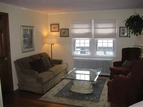 16 Brookview Ave, Delmar, NY 12054 photo 3