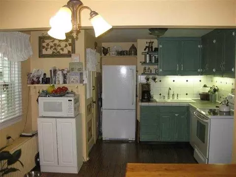 16 Brookview Ave, Delmar, NY 12054 photo 5