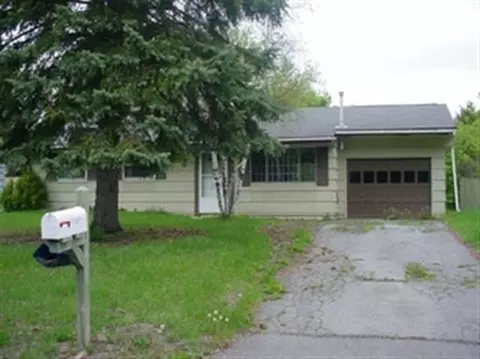 310 S Webber Dr, Chittenango, NY 13037 photo 1