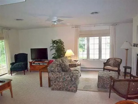 29 Oak Rd, Delmar, NY 12054 photo 5