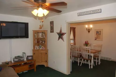 2543 Barton Ave, Schenectady, NY 12306 photo 2