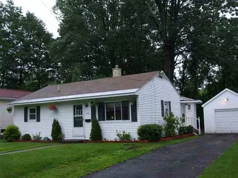 424 Chiswell Rd, Schenectady, NY 12304 photo 1