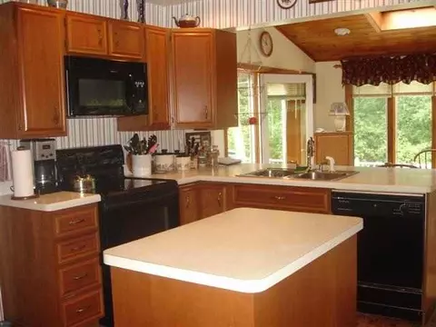 64 Dumbarton Dr, Delmar, NY 12054 photo 5