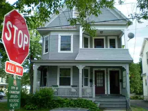 2018 Eastern Pkwy, Schenectady, NY 12309 photo 1