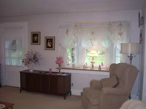 22 Bedell Ave, Delmar, NY 12054 photo 5