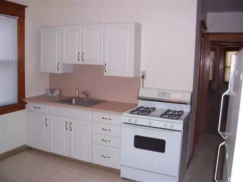 4 Lomasney Ave, Schenectady, NY 12308 photo 3