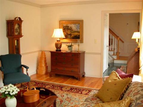 2 Bobwhite Dr, Glenmont, NY 12077 photo 3