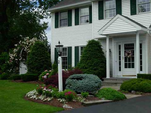 2 Bobwhite Dr, Glenmont, NY 12077 photo 2