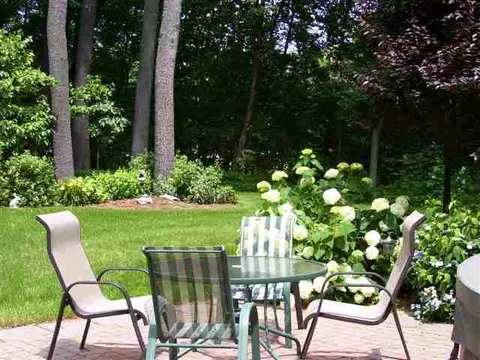 7 Fields End Dr, Glenmont, NY 12077 photo 11