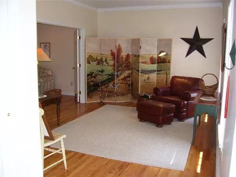 7 Fields End Dr, Glenmont, NY 12077 photo 3