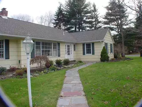 16 Thorndale Rd, Slingerlands, NY 12159 photo 1