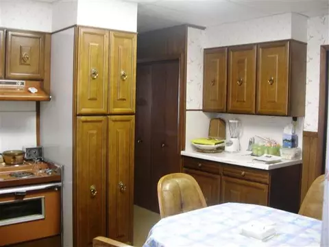 833 Hampton Ave, Schenectady, NY 12309 photo 6