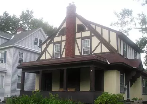 718 Decamp Ave, Schenectady, NY 12309 photo 2