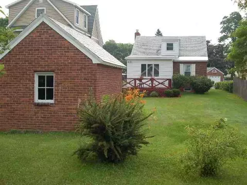 246 16th St, Schenectady, NY 12306 photo 4