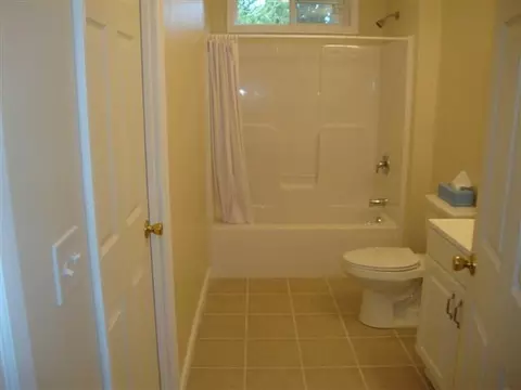 349 Chiswell Rd, Schenectady, NY 12304 photo 9
