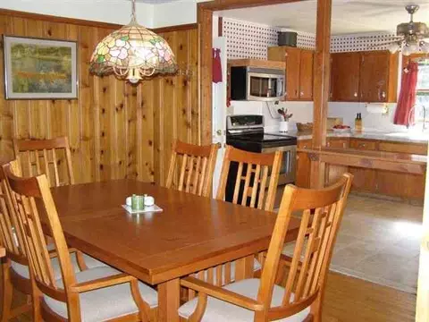 18 Beverly Dr, Albany, NY 12203 photo 6