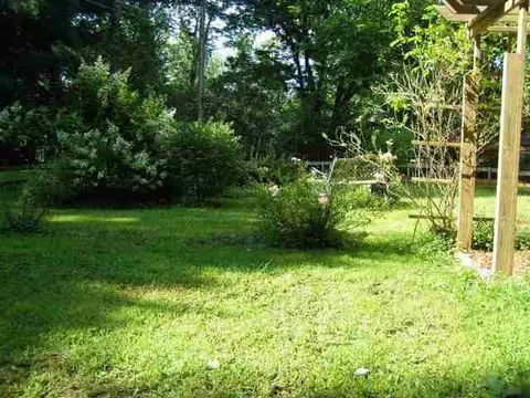 18 Beverly Dr, Albany, NY 12203 photo 10