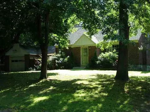 18 Beverly Dr, Albany, NY 12203 photo 1