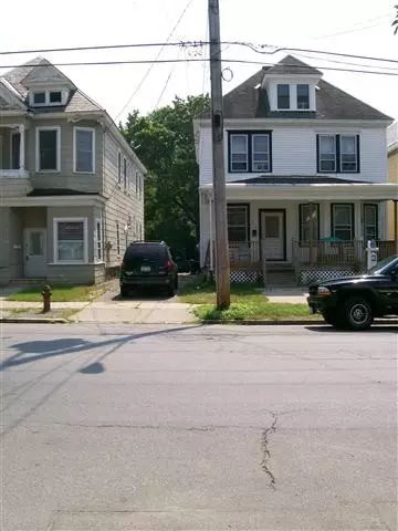 214 Mcclellan St, Schenectady, NY 12304 photo 6