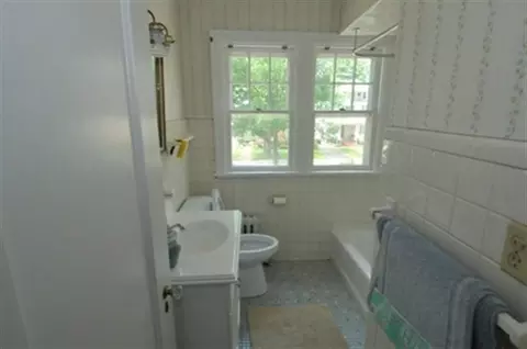 852 Wright Ave, Schenectady, NY 12309 photo 9