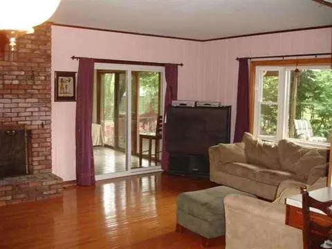 103 Hampton St, Delmar, NY 12054 photo 2