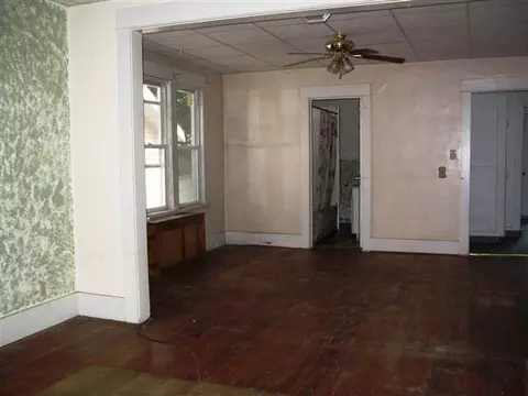 2 Myrtle Ave, Schenectady, NY 12304 photo 4