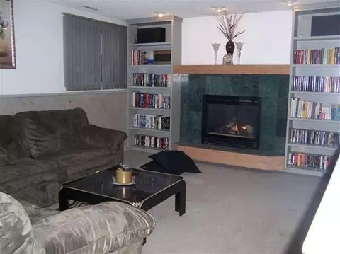 12 Concord Dr, Schenectady, NY 12309 photo 2