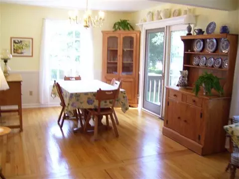 15 Bennett Ter, Delmar, NY 12054 photo 3