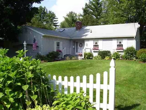 15 Bennett Ter, Delmar, NY 12054 photo 1