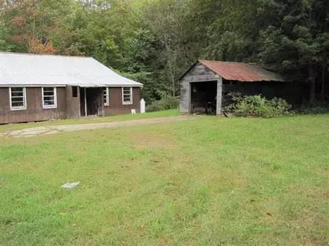 300 Pine St, Corinth, NY 12822 photo 3